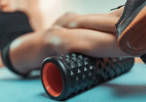 Best-Foam-Rolling-Exercises-and-Stretches-for-Runners-Calf-Roll