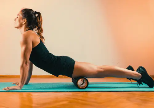 Best-Foam-Rolling-Exercises-and-Stretches-for-Runners-Quad-Roll-two-legs